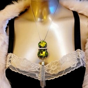 GREEN PERIDOT CRYSTAL COLORED LONG CHUNKY NECKLACE